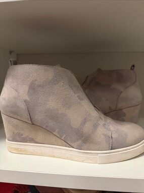 Women’s Camouflage Suede Wedge Sneaker Booties in Light Taupe